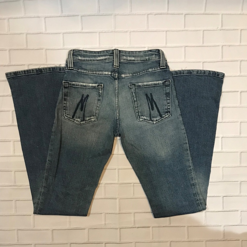 Marciano Boot Cut Distressed Size 25x31